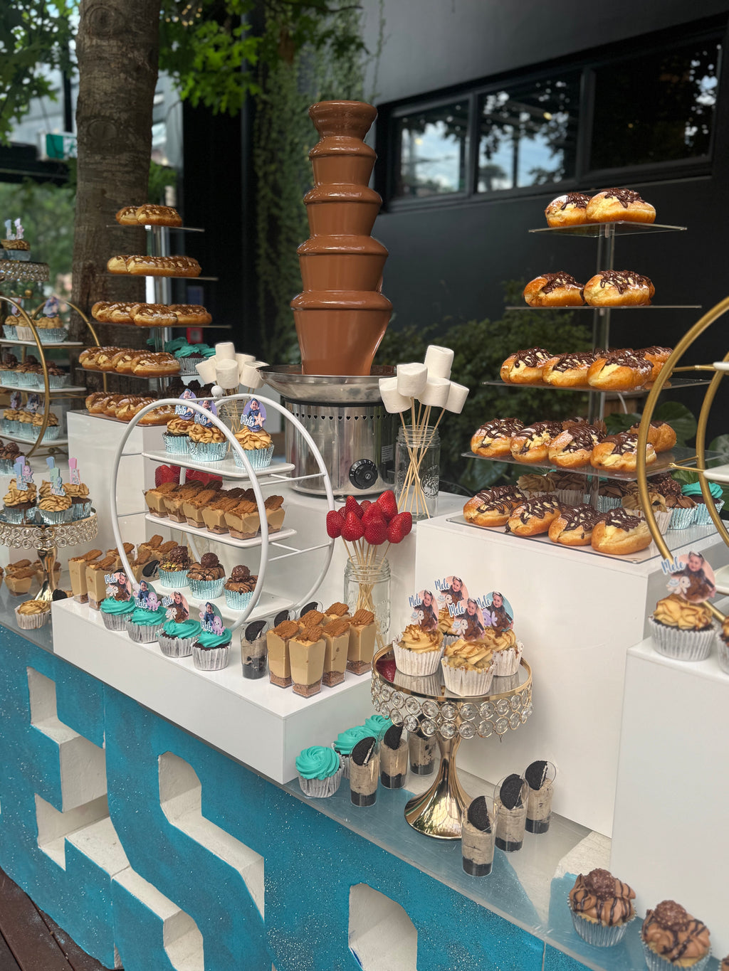 FANTASY Dessert Bar